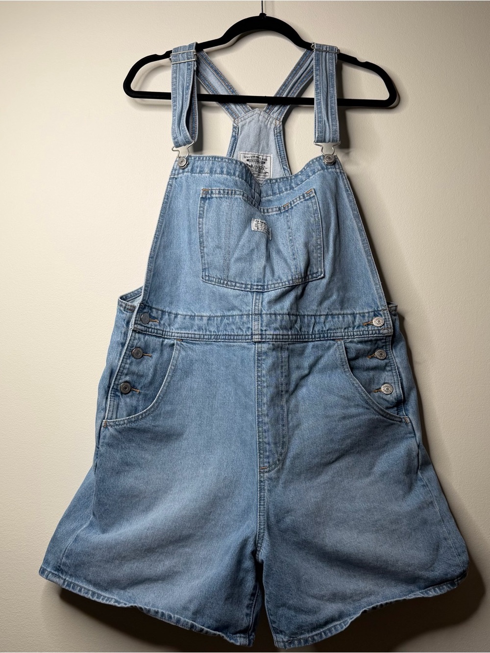 Title:
Levi's Vintage Light Wash Denim Shortalls Overalls - Size [Insert Size]